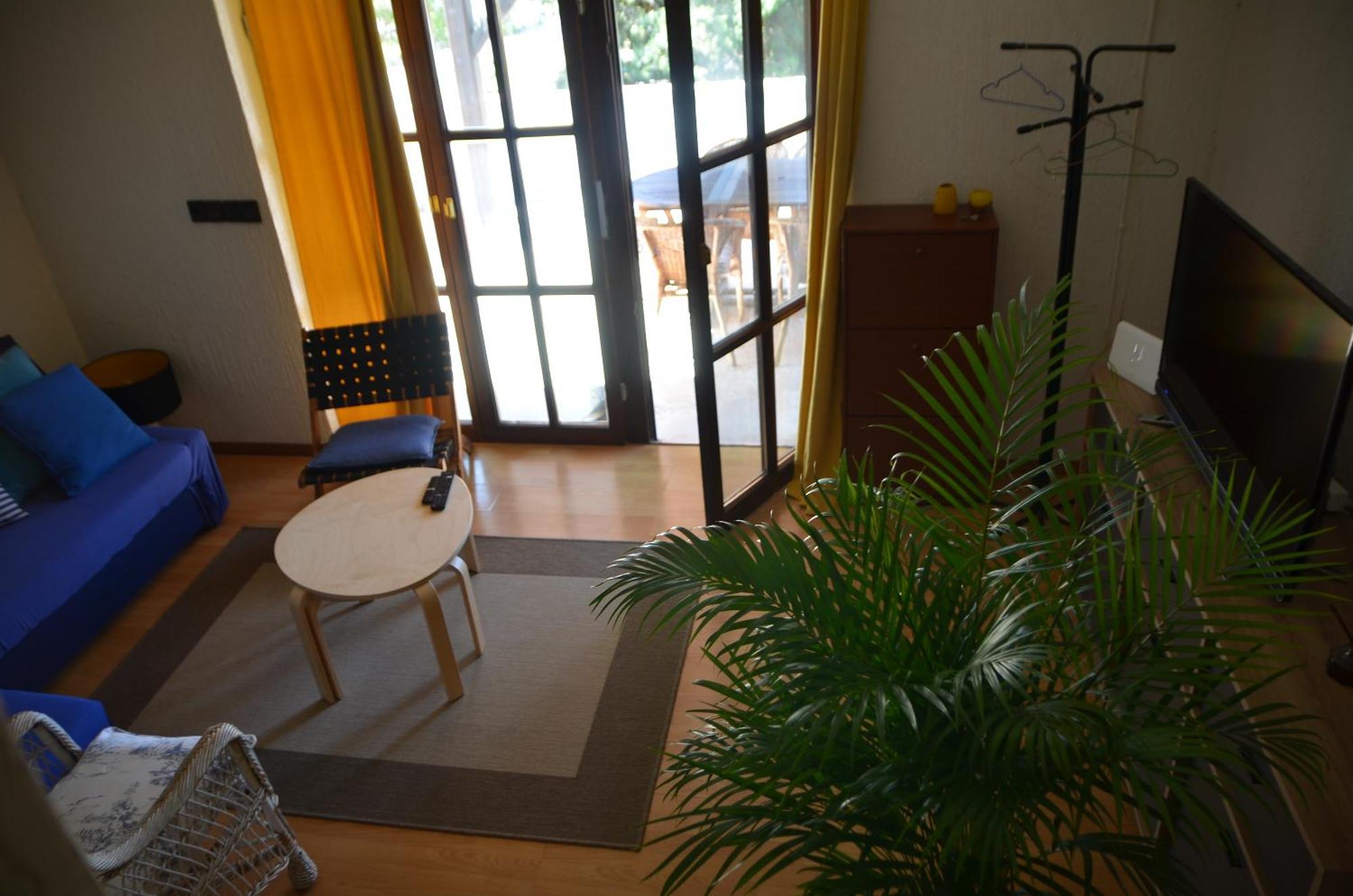 诺维·维诺多尔斯基Casa Blanka公寓 外观 照片